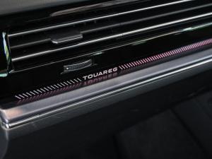 Volkswagen Touareg V6 TDI R-Line - Image 23