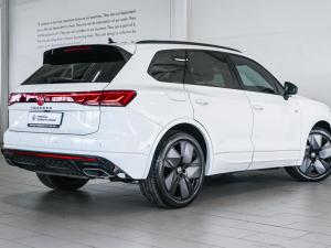 Volkswagen Touareg V6 TDI R-Line - Image 4