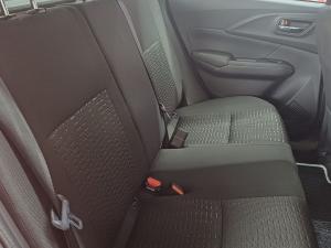 Suzuki Swift 1.2 GLX auto - Image 15