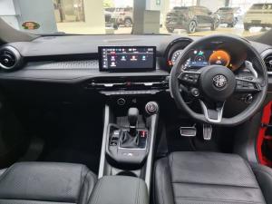 Alfa Romeo Tonale 1.5T Hybrid Veloce - Image 15