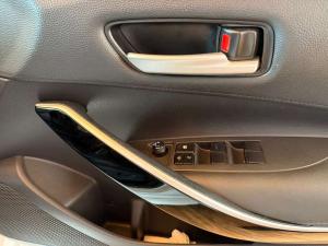 Toyota Corolla 2.0 XR auto - Image 19