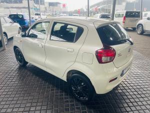 Toyota Vitz 1.0 XR manual - Image 5