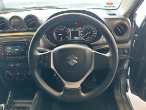 Suzuki Vitara 1.6 GL - Image 9