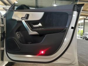 Mercedes-Benz CLA CLA220d Progressive - Image 9