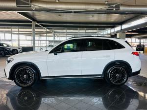 Mercedes-Benz GLC GLC300d 4Matic Avantgarde - Image 13