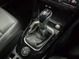 Volkswagen T-Roc 2.0TSI 4Motion Design - Image 13
