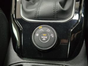 Volkswagen T-Roc 2.0TSI 4Motion Design - Image 14