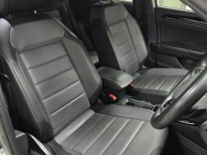 Volkswagen T-Roc 2.0TSI 4Motion Design - Image 20