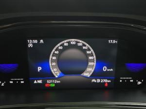 Volkswagen T-Roc 2.0TSI 4Motion Design - Image 3