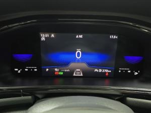 Volkswagen T-Roc 2.0TSI 4Motion Design - Image 4