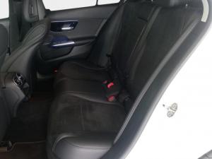 Mercedes-Benz C-Class C220d Avantgarde - Image 15