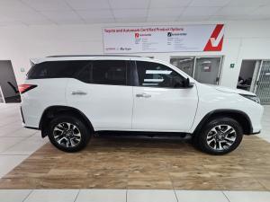 Toyota Fortuner 2.8GD-6 48V VX - Image 2