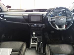 Toyota Hilux 2.8GD-6 double cab Raider auto - Image 6