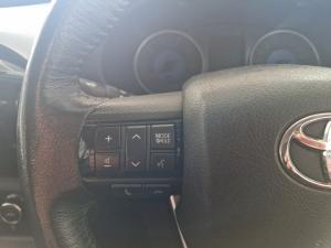 Toyota Hilux 2.8GD-6 double cab Raider auto - Image 8