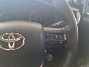 Toyota Hilux 2.8GD-6 double cab Raider auto - Image 9