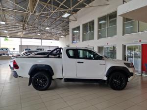 Toyota Hilux 2.8GD-6 Xtra cab Legend auto - Image 3