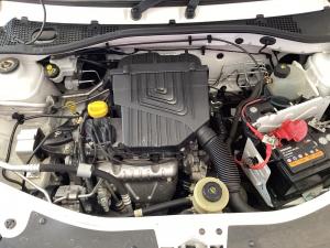 Nissan NP200 1.6i safety pack (aircon) - Image 16