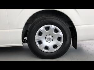 Toyota Hiace 2.5D-4D bus 14-seater GL - Image 15