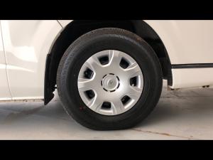 Toyota Hiace 2.5D-4D bus 14-seater GL - Image 17