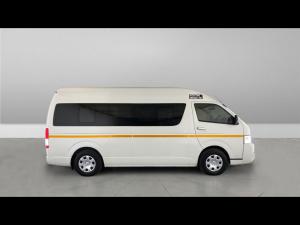 Toyota Hiace 2.5D-4D bus 14-seater GL - Image 3