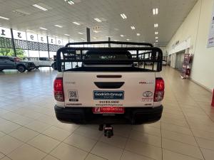 Toyota Hilux 2.4GD-6 double cab 4x4 Raider auto - Image 5