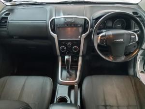 Isuzu D-Max 300 3.0TD Extended cab LX auto - Image 5