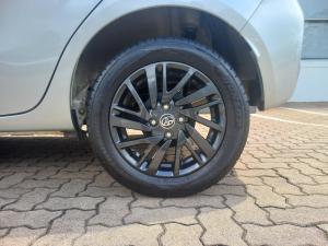 Toyota Vitz 1.0 XR auto - Image 14