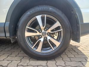 Toyota RAV4 2.0 GX auto - Image 14