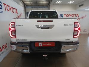 Toyota Hilux 2.8GD-6 double cab 4x4 Raider auto - Image 5