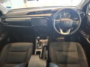 Toyota Hilux 2.4 GD-6 Raider 4X4 automaticD/C - Image 6