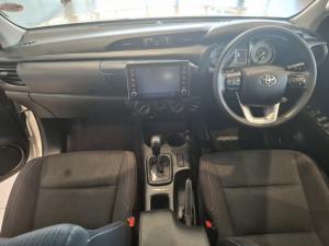 Toyota Hilux 2.4 GD-6 Raider X 4X4 automaticD/C - Image 6