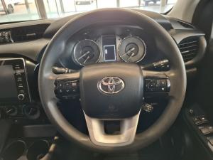 Toyota Hilux 2.4 GD-6 Raider X 4X4 automaticD/C - Image 8