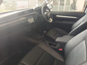 Toyota Hilux 2.4 GD-6 SR 4X4S/C - Image 7