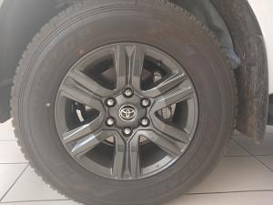 Toyota Hilux 2.4 GD-6 Raider 4X4 automaticD/C - Image 14