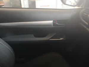 Toyota Hilux 2.4 GD-6 Raider 4X4 automaticD/C - Image 23