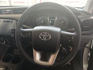 Toyota Hilux 2.4 GD-6 Raider 4X4 automaticD/C - Image 7