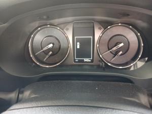 Toyota Hilux 2.4 GD-6 RB Raider automaticD/C - Image 9