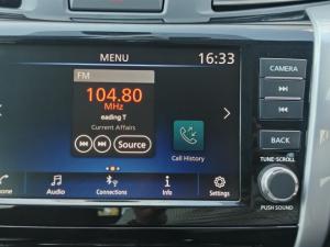 Nissan Navara 2.5D LE 4X2 automatic D/C - Image 16