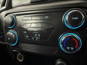 Ford Ranger 2.2TDCI XL automaticD/C - Image 10