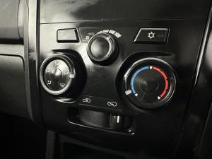 Isuzu D-MAX 250 HO HI-RIDE D/C - Image 11