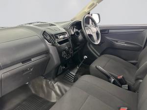 Isuzu D-MAX 250 HO Fleetside Safety S/C - Image 8