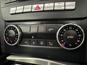 Mercedes-Benz C200 BE Avantgarde automatic - Image 5