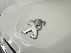 Peugeot 2008 1.6 VTiActive - Image 20