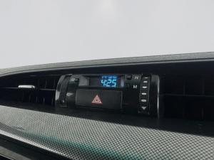 Toyota Hilux 2.8 GD-6 Raider 4X4 automaticD/C - Image 17