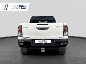 Toyota Hilux 2.8 GD-6 Raider 4X4 automaticD/C - Image 2