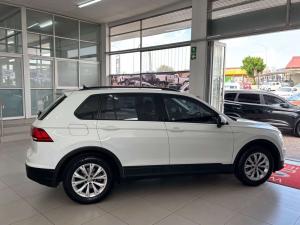 Volkswagen Tiguan 1.4 TSI Trendline DSG - Image 5