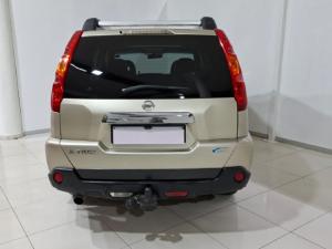 Nissan X-Trail 2.5 4x4 LE CVT - Image 4