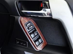 Toyota Land Cruiser Prado 3.0DT VX - Image 25
