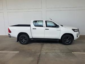 Toyota Hilux 2.4GD-6 double cab Raider auto - Image 3