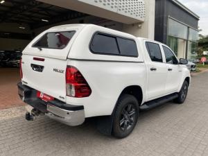 Toyota Hilux 2.4GD-6 double cab 4x4 Raider manual - Image 3